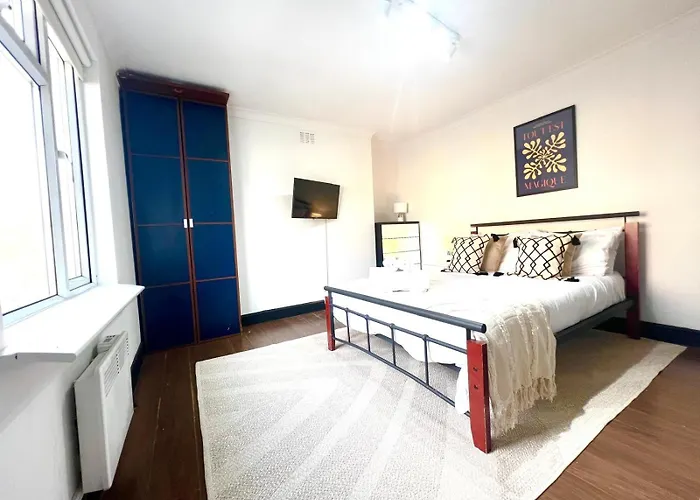 2 Bed Apartment- Camden Town